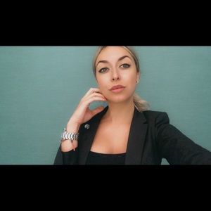 Meet your Posher, Milena